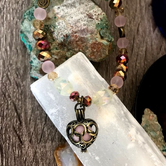 AAOTE Rose Quartz Valentines Heart Beaded Caged Crystal Aromatherapy Bracelet - Picture 3 of 12